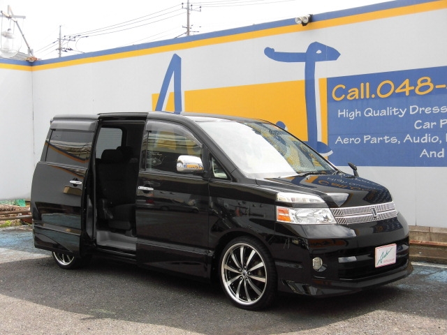 トヨタ AZR60G ヴォクシー