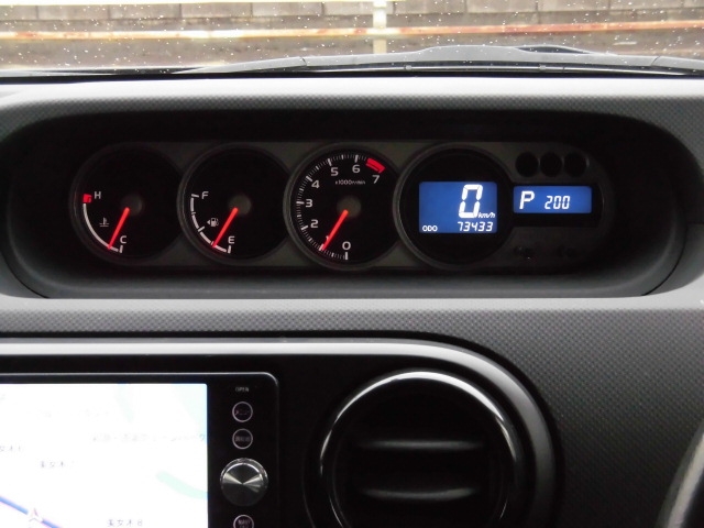 トヨタ ZRE152W カローラルミオン