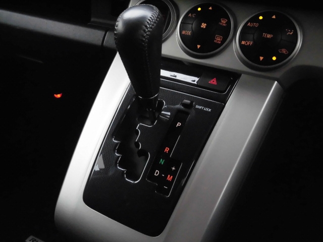トヨタ ZRE152W カローラルミオン