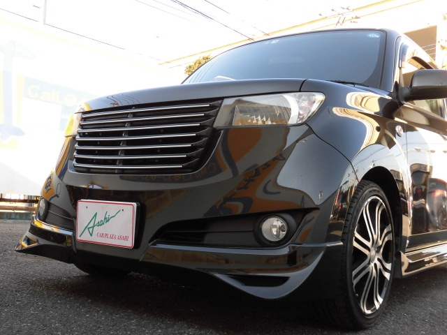 トヨタ QNC21 bB