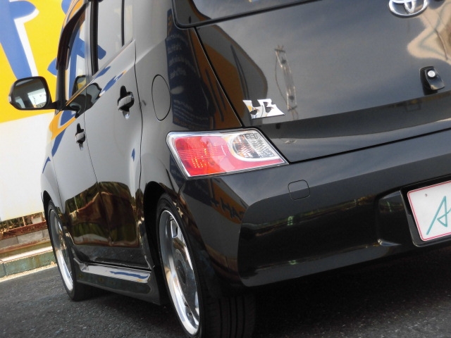 トヨタ QNC21 bB