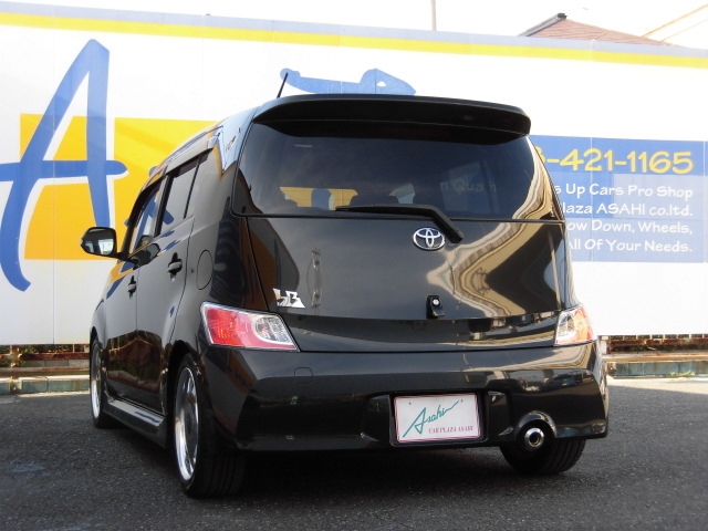 トヨタ QNC21 bB