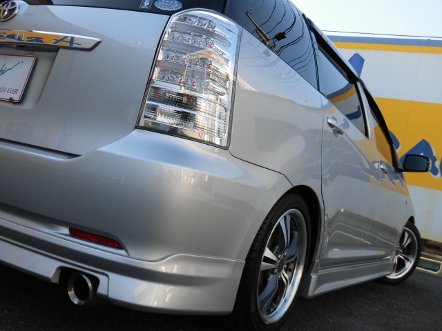 トヨタ ZNE10G ウィッシュ