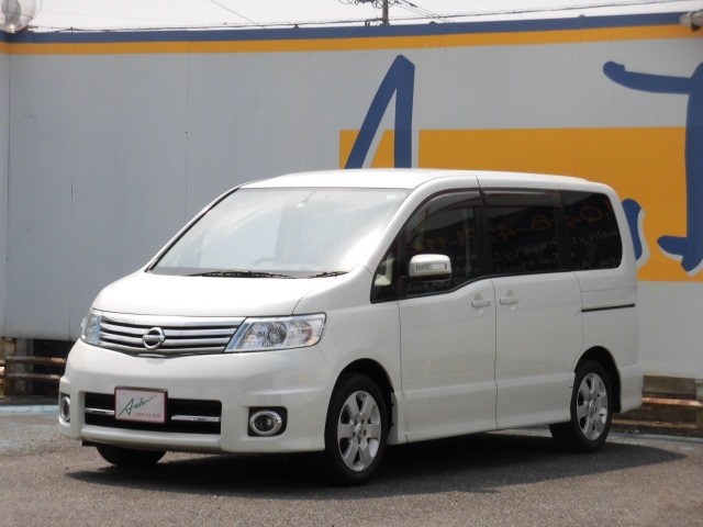 ニッサン CC25 セレナ