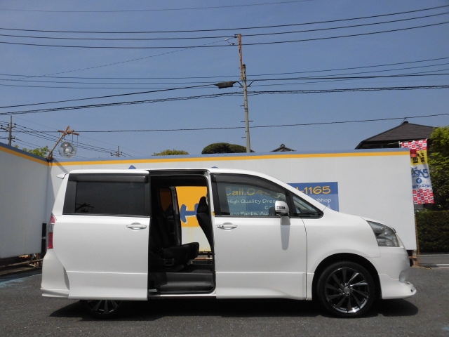 トヨタ ノア