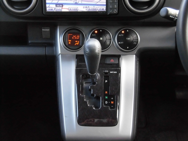 トヨタ ZRE152N カローラルミオン