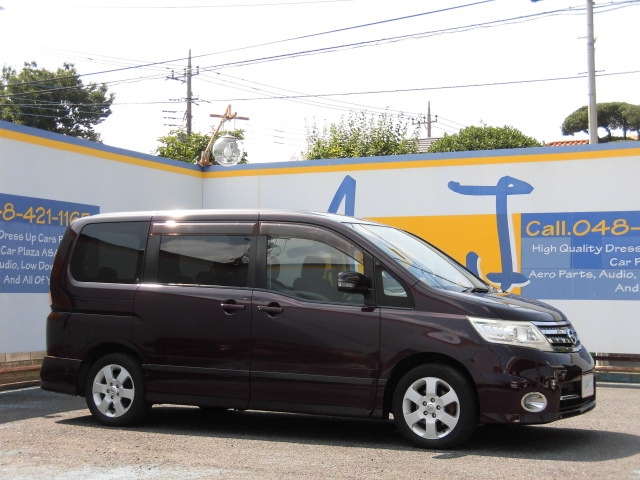 ニッサン CC25 セレナ