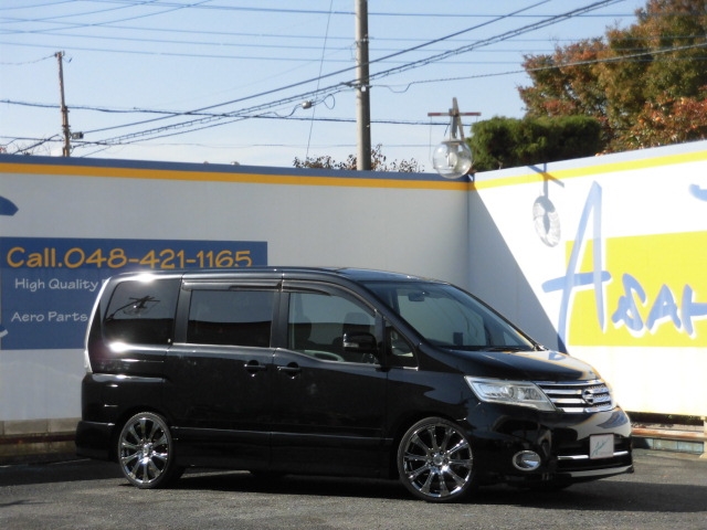 ニッサン CC25 セレナ