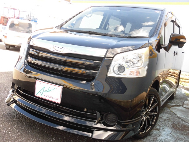 トヨタ ZRR70G ノア