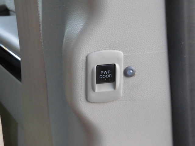 マツダ LY3P MPV