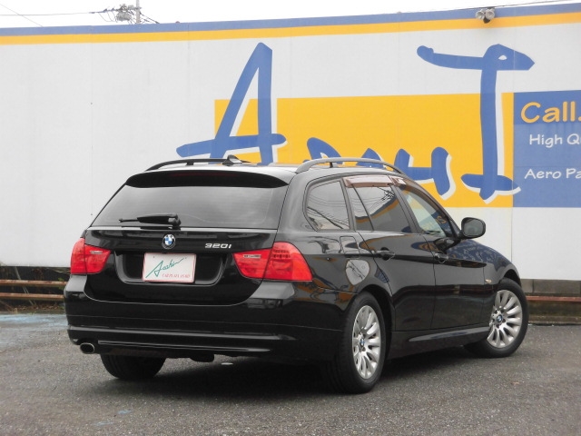 BMW 320i ツーリング