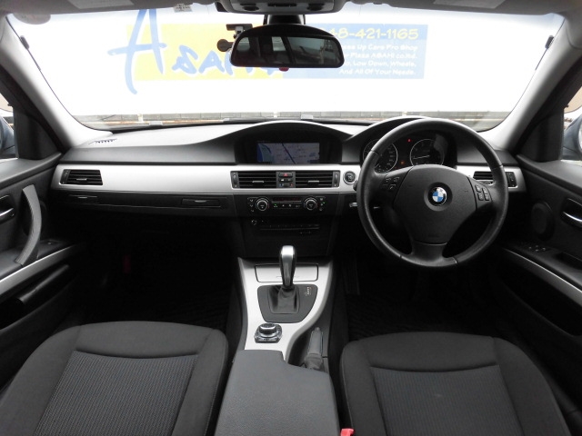 BMW 320i ツーリング