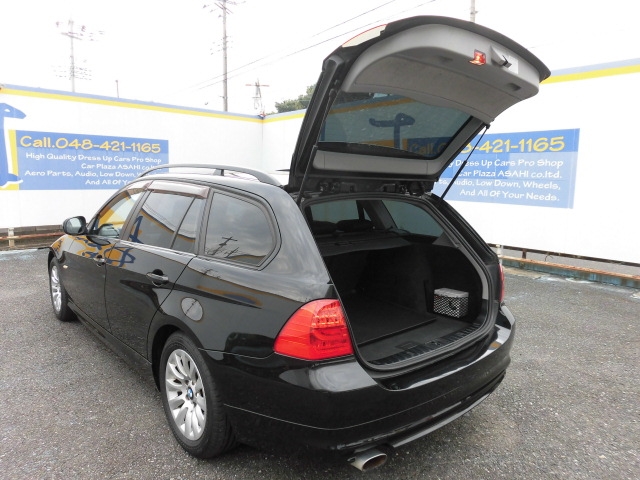BMW 320i ツーリング