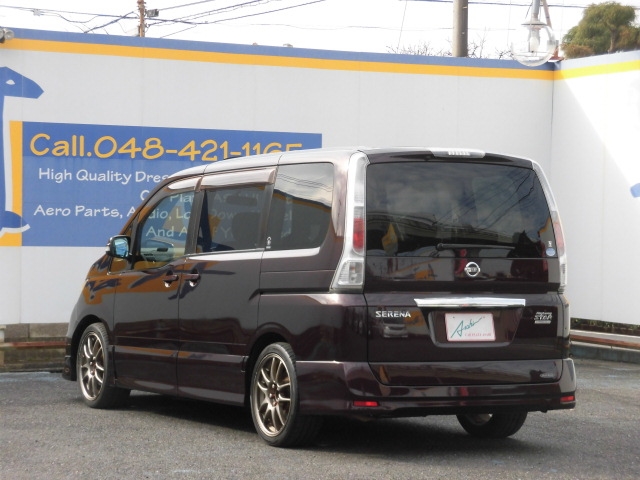 ニッサン CC25 セレナ